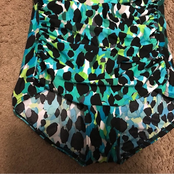 Miracle Suit Women’s Swimwear - Picture 4 of 7